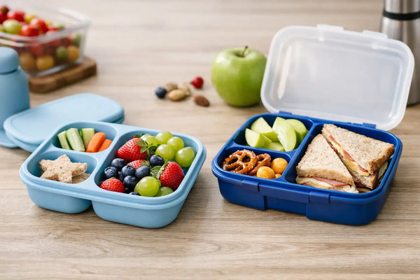 Siliconen versus kunststof lunchbox voor je kind